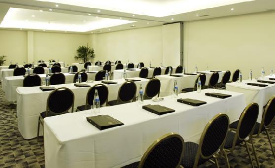 Land Plaza Hotel 4*